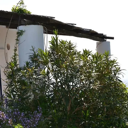 Anoeta Casetta Eoliana Lipari,pool,sauna Σαλέ Λίπαρι