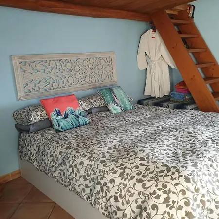 Σαλέ Anoeta Casetta Eoliana Lipari,pool,sauna *
